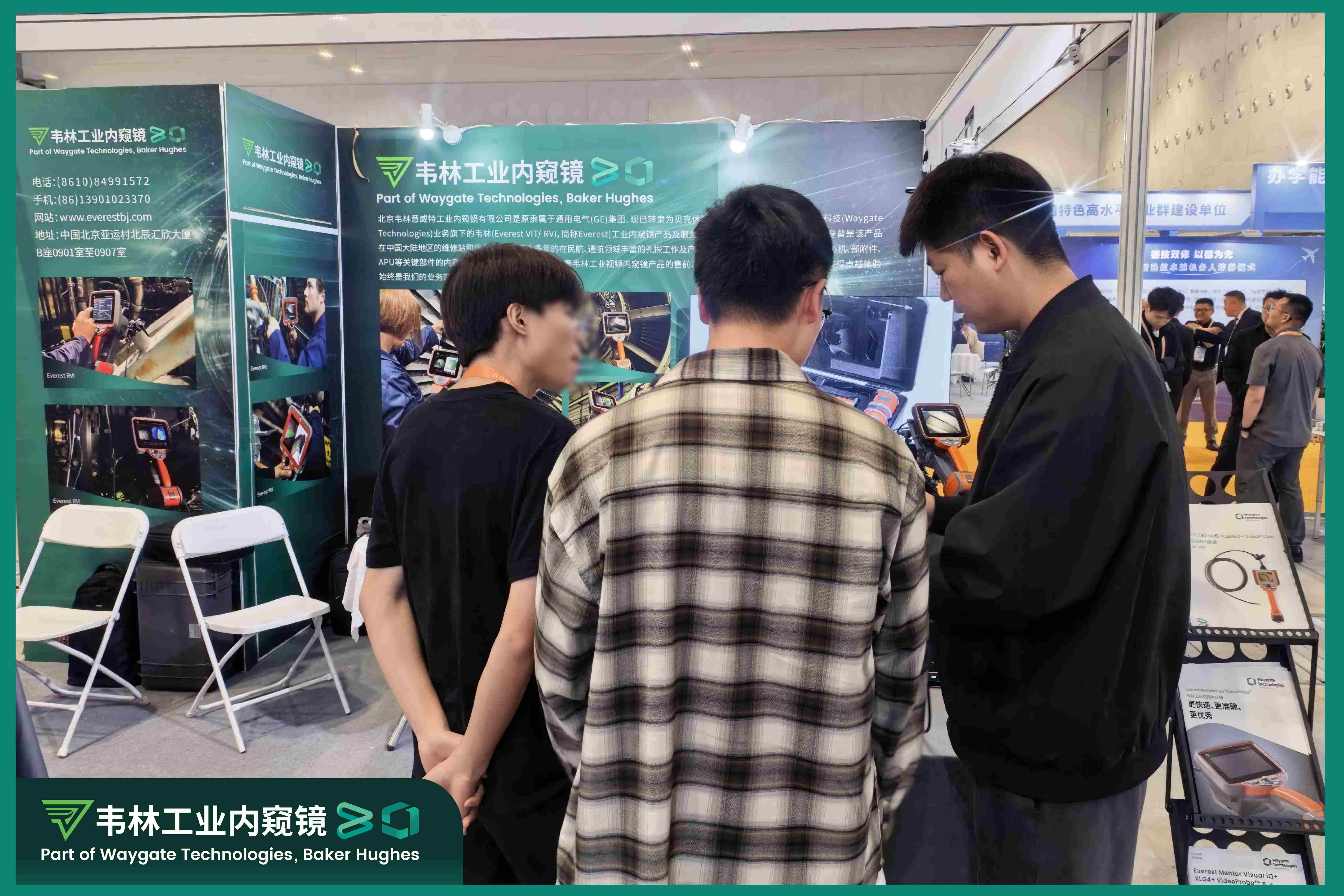 韋林工業(yè)內窺鏡展位現場講解與互動